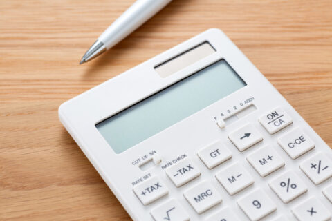 令和8年4月1日以降の被扶養者認定における年間収入の取り扱いについて